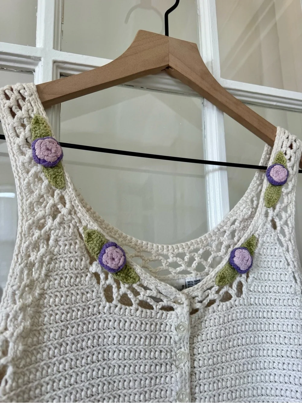 Newport News Vintage Cream Crochet Tank Top with Purple Flowers Summer Cottage - Picture 2 of 8
